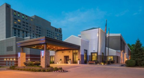 Отель Holiday Inn Express & Suites Springfield, an IHG Hotel  Спрингфилд